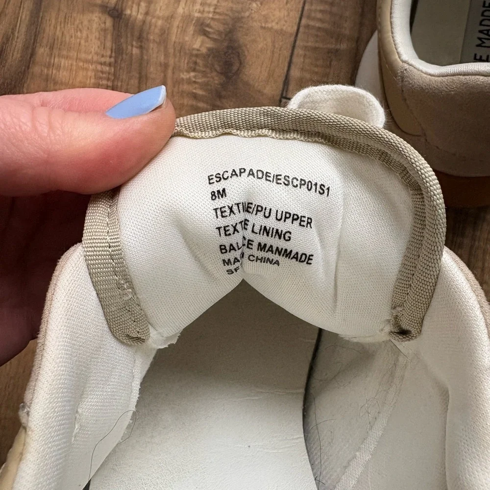 Steve Madden Women's Escapade Retro-Inspired Sneakers with Chunky Midsole - Picture 8 of 11